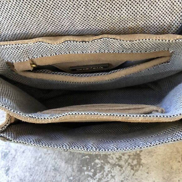 Zara crossbody  - Picture 3 of 5